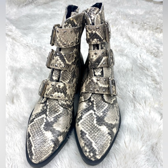 NEW STEVEN NEW YORK Harmon Triple Buckle Animal snake Print Boot booties 8.5 - Picture 11 of 15